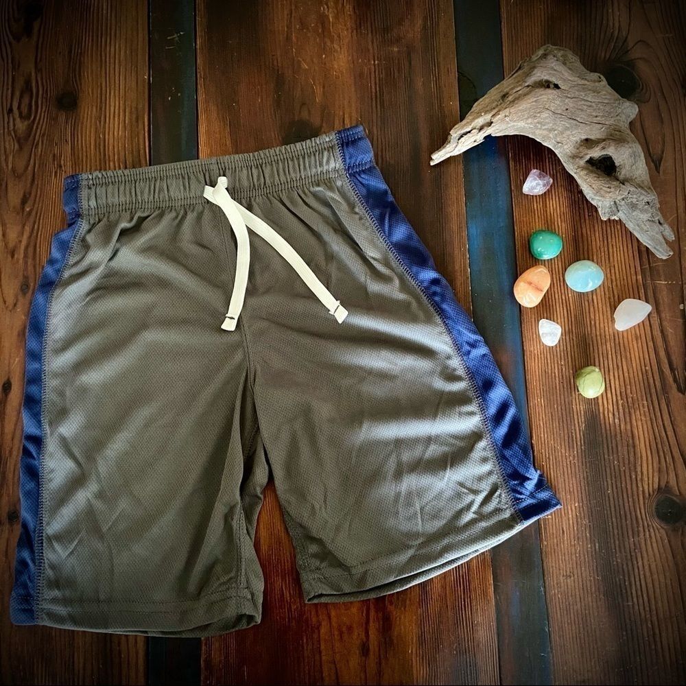 🔴5 for $25 🔴 NWOT Boys Athletic Shorts